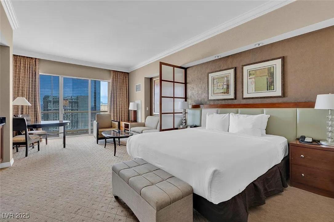 Apartment Mgm High Floor Strip And Sphere View